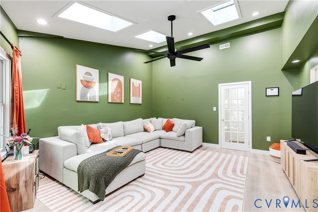 5702 Linda Rd, Sandston, VA 23150