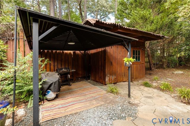 5702 Linda Rd, Sandston, VA 23150