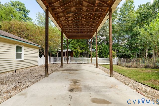 5702 Linda Rd, Sandston, VA 23150