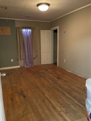 1510 E 16th St, Chattanooga, TN 37404