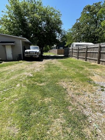 1510 E 16th St, Chattanooga, TN 37404