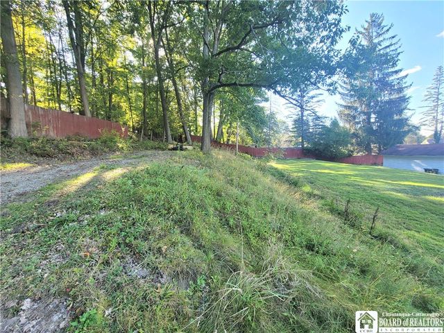 26 Hess Street, Jamestown, NY 14701