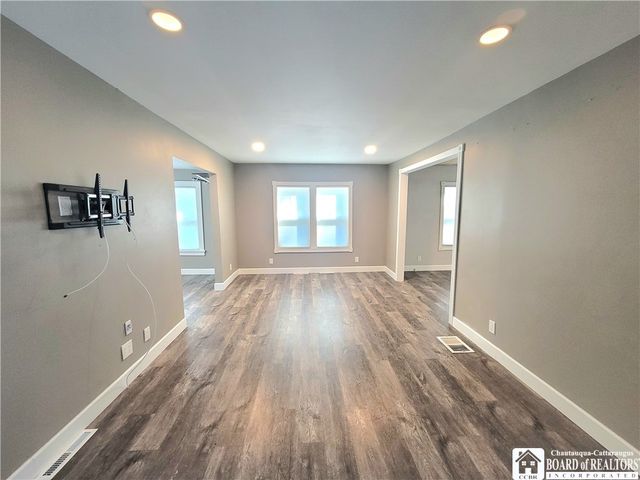 26 Hess Street, Jamestown, NY 14701