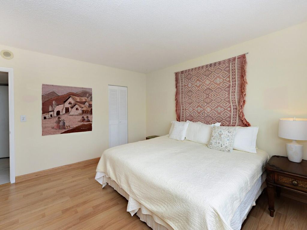Image 15 of property listing at 3450 S Ocean Boulevard 602, Palm Beach, FL 33480