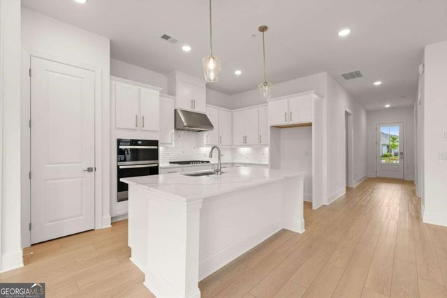 484 Fescue Court NW, Kennesaw, GA 30144