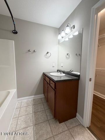 945 Norwood Village Lane, Maryville, TN 37801