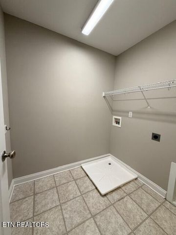 945 Norwood Village Lane, Maryville, TN 37801