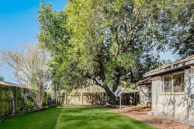 12702 Fern Forest Drive, Houston, TX 77044