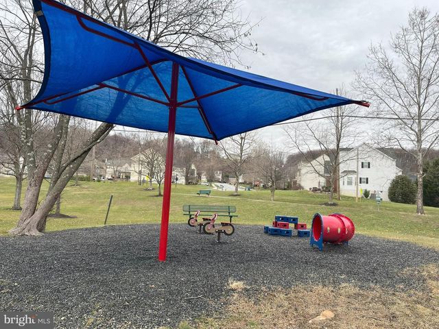 18 MADISON WAY, Downingtown, PA 19335