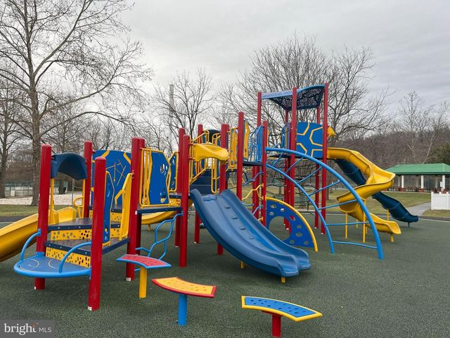 18 MADISON WAY, Downingtown, PA 19335