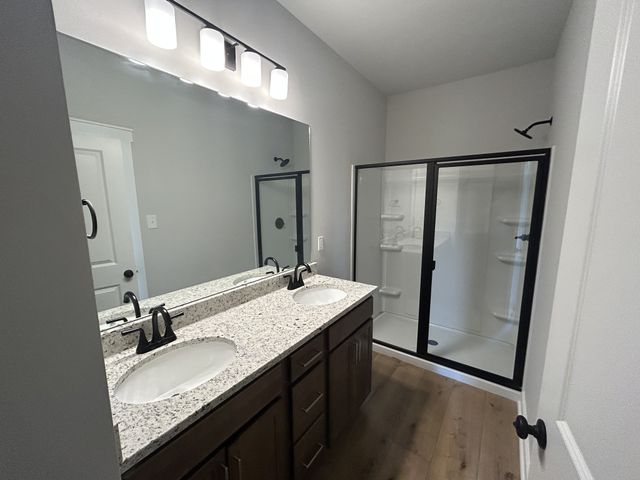 105 Florence Cove, Burns, TN 37029