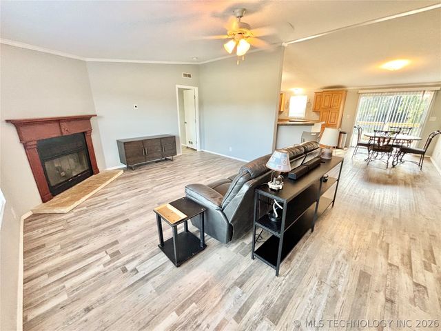1176 Stephens Road, Eufaula, OK 74432