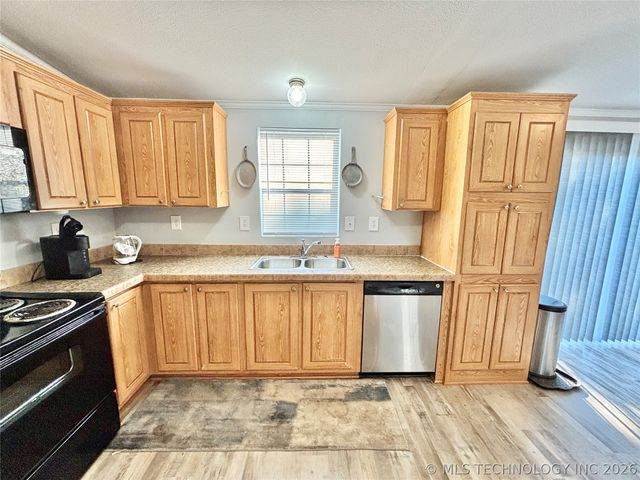 1176 Stephens Road, Eufaula, OK 74432
