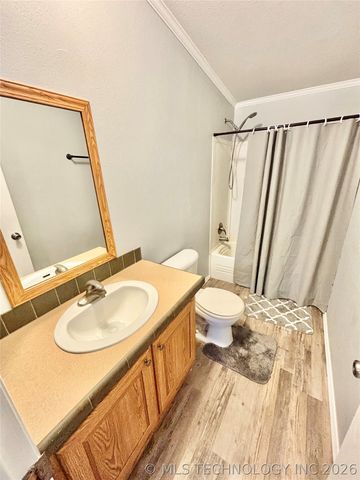 1176 Stephens Road, Eufaula, OK 74432