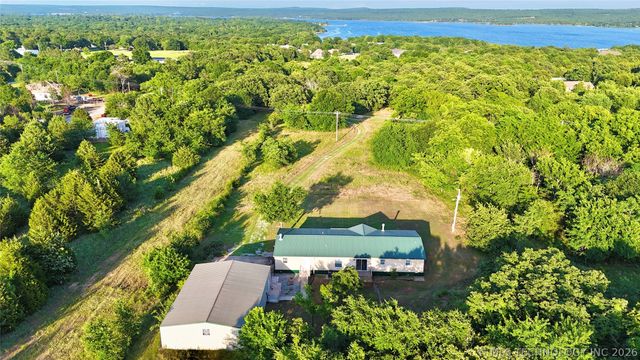 1176 Stephens Road, Eufaula, OK 74432