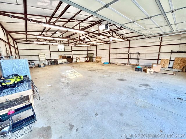 1176 Stephens Road, Eufaula, OK 74432