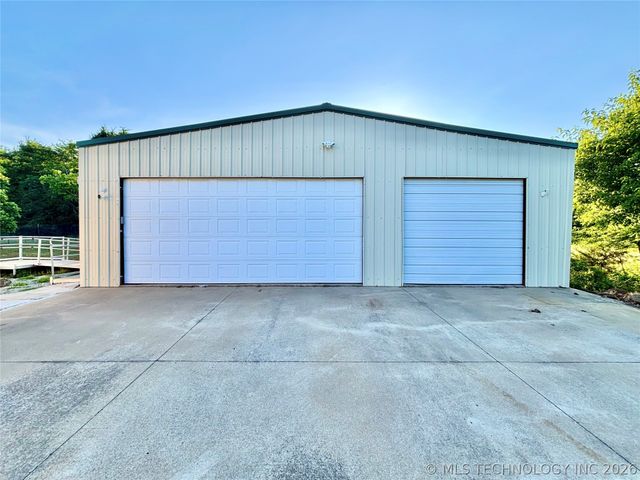 1176 Stephens Road, Eufaula, OK 74432