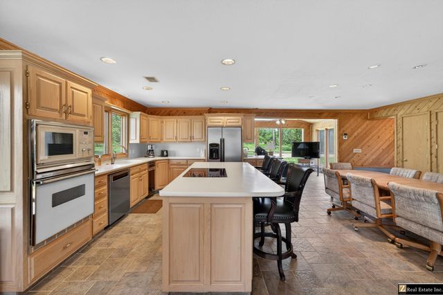28407 W Maple Road, Waterloo, NE 68069