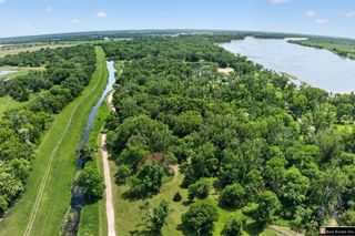 28407 W Maple Road, Waterloo, NE 68069