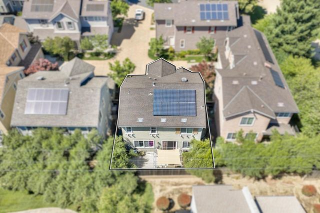 390 Soaring Hawk Ln, Sacramento, CA 95833