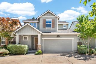 390 Soaring Hawk Ln, Sacramento, CA 95833