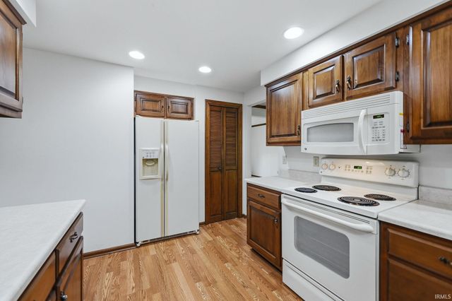 4224 Live Oak Boulevard, Fort Wayne, IN 46804