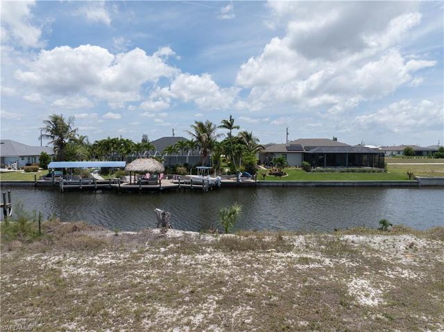 1637 NW 39th AVE, Cape Coral, FL 33993