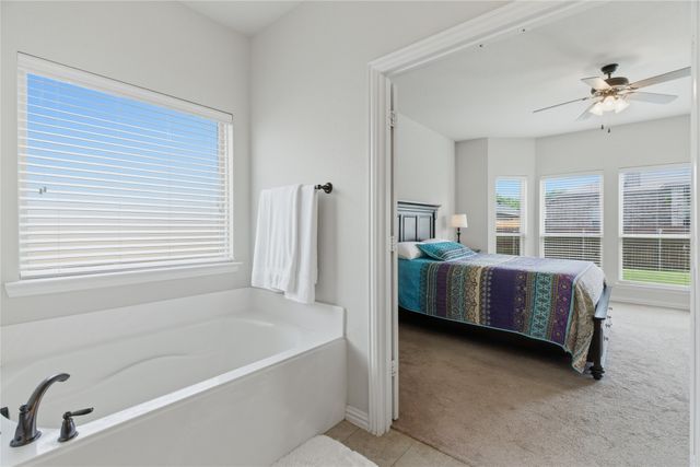 508 Kriston Drive, Azle, TX 76020