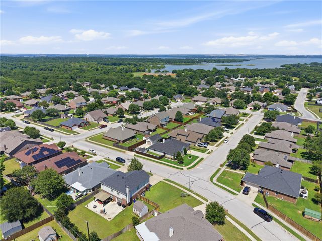 508 Kriston Drive, Azle, TX 76020