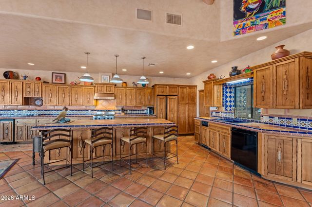 2160 N VULTURE MINE Road, Wickenburg, AZ 85390