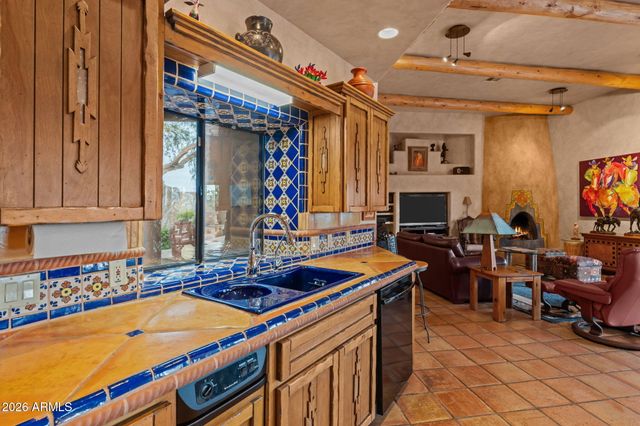 2160 N VULTURE MINE Road, Wickenburg, AZ 85390