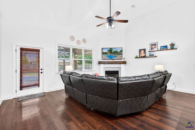 103 Rawlins Point, Perry, GA 31069