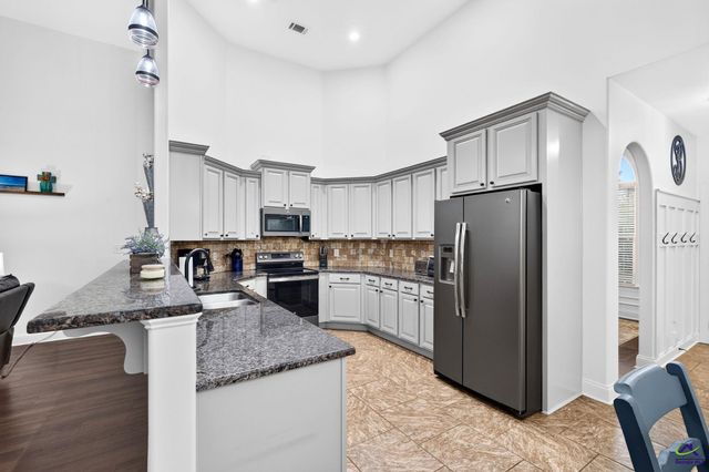 103 Rawlins Point, Perry, GA 31069