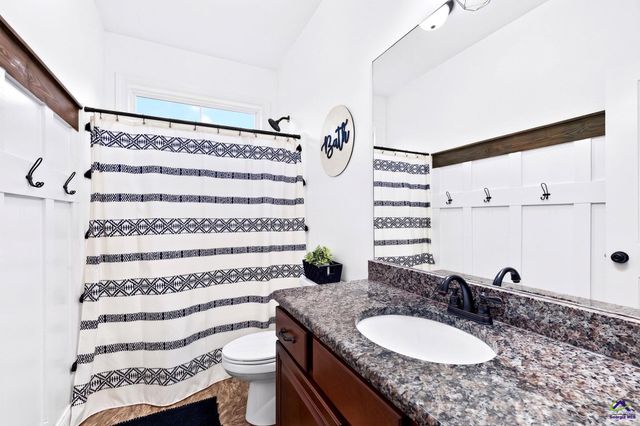 103 Rawlins Point, Perry, GA 31069