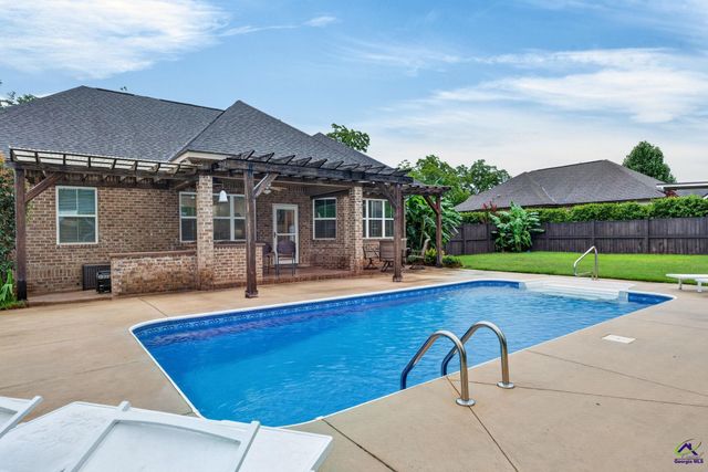 103 Rawlins Point, Perry, GA 31069