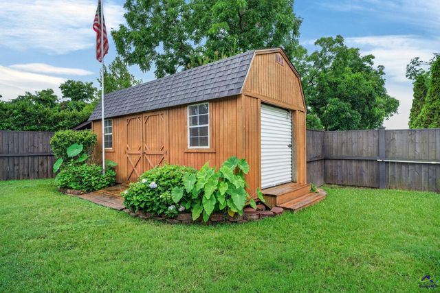 103 Rawlins Point, Perry, GA 31069