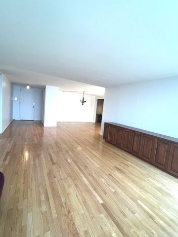 2400 N Lakeview Avenue 2102, Chicago, IL 60614