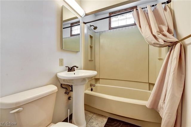 13009 Orme Road, Garfield Heights, OH 44125