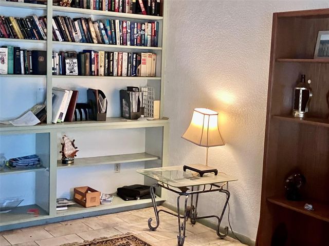 1313 N Noble Road, Texas City, TX 77591