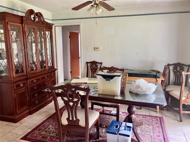 1313 N Noble Road, Texas City, TX 77591