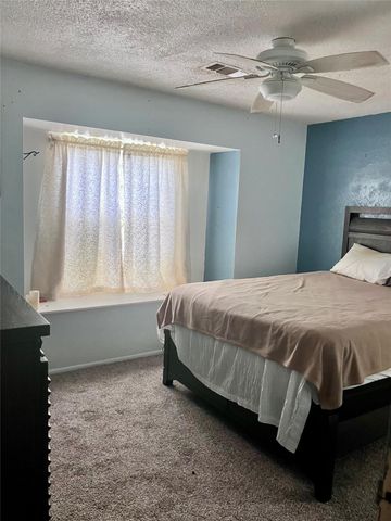 1313 N Noble Road, Texas City, TX 77591