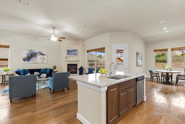 138 Challis CT, Austin, TX 78737