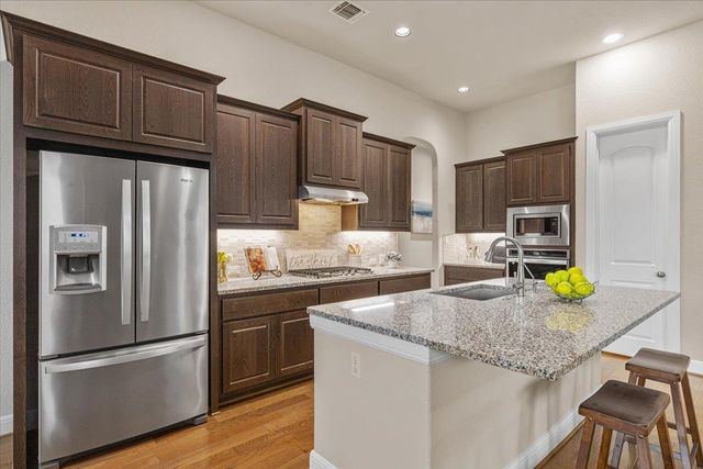 138 Challis CT, Austin, TX 78737