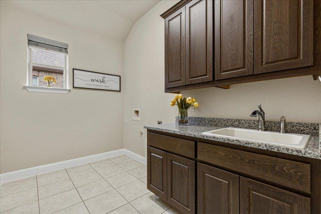 138 Challis CT, Austin, TX 78737