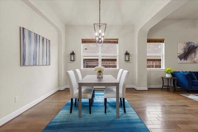 138 Challis CT, Austin, TX 78737