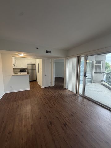 900 19th Ave S Apt 309, Nashville, TN 37212