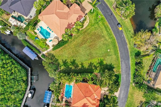 9124 Brendan River CT, Bonita Springs, FL 34135