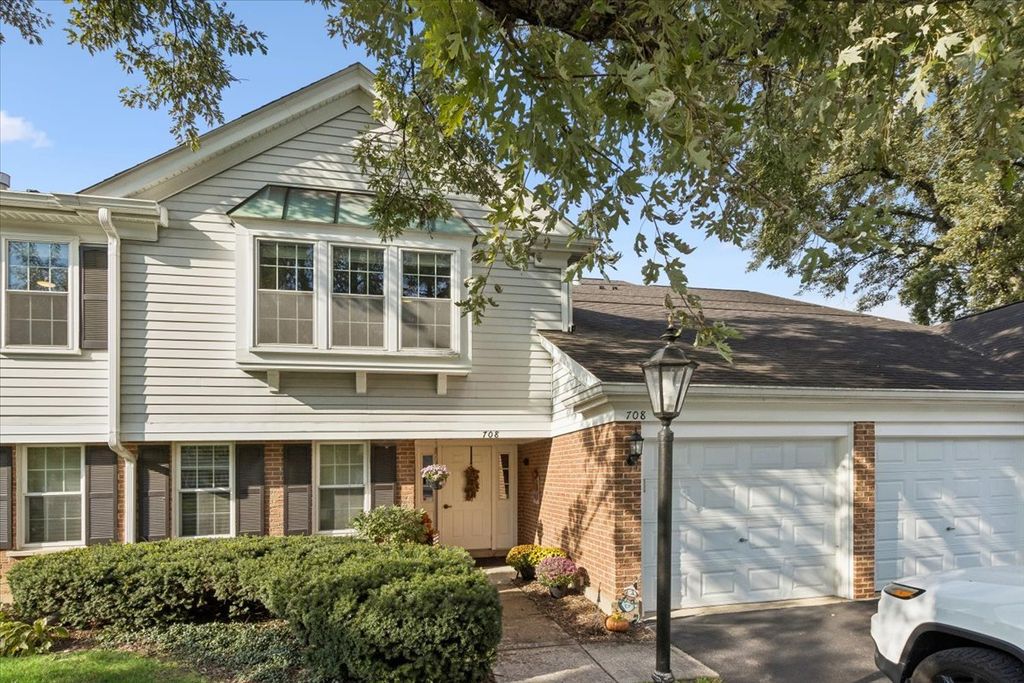708 Burr Oak Lane B, Prospect Heights, IL 60070 — exterior