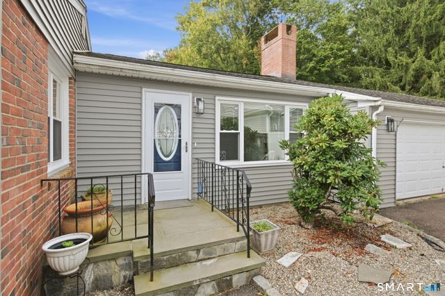 3 Beacon Square, Fairfield, CT 06825