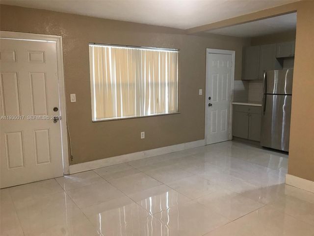 4550 SW 67th Ave 7, Miami, FL 33155